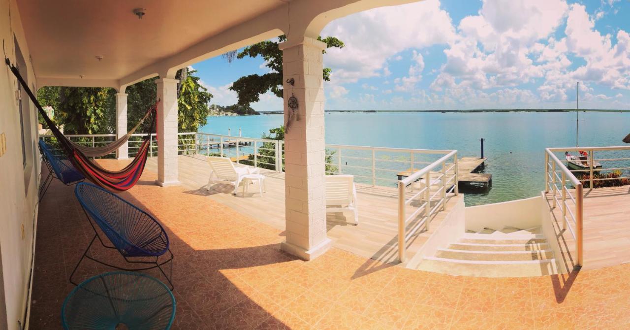 Casa Sol y Luna Bacalar Bed and Breakfast Exterior foto