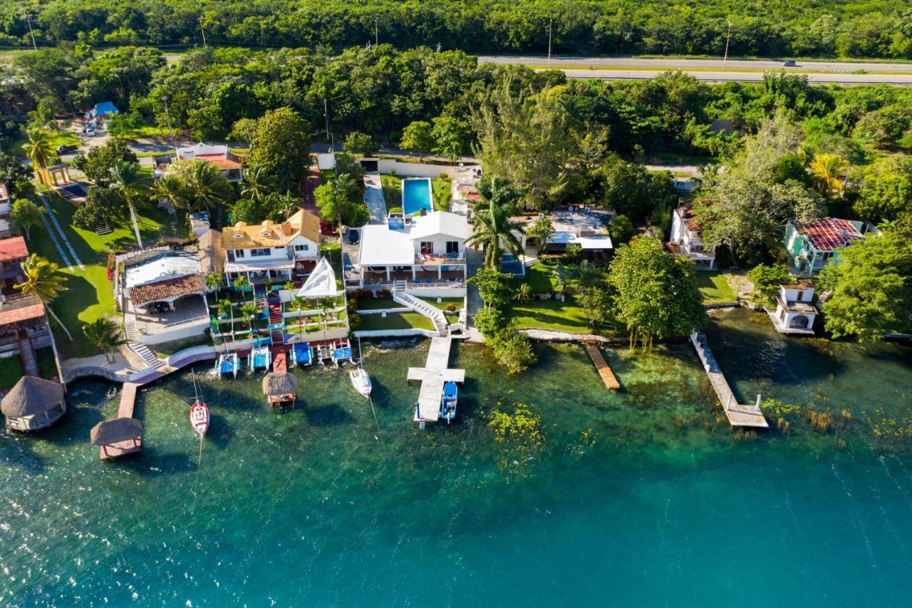 Casa Sol y Luna Bacalar Bed and Breakfast Exterior foto
