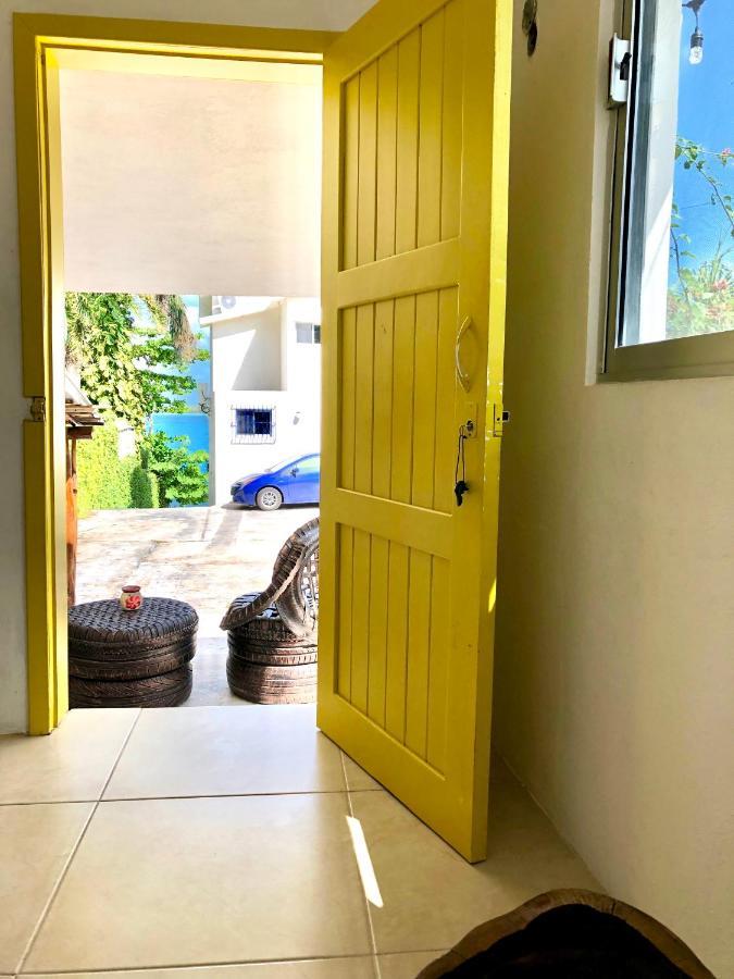 Casa Sol y Luna Bacalar Bed and Breakfast Exterior foto