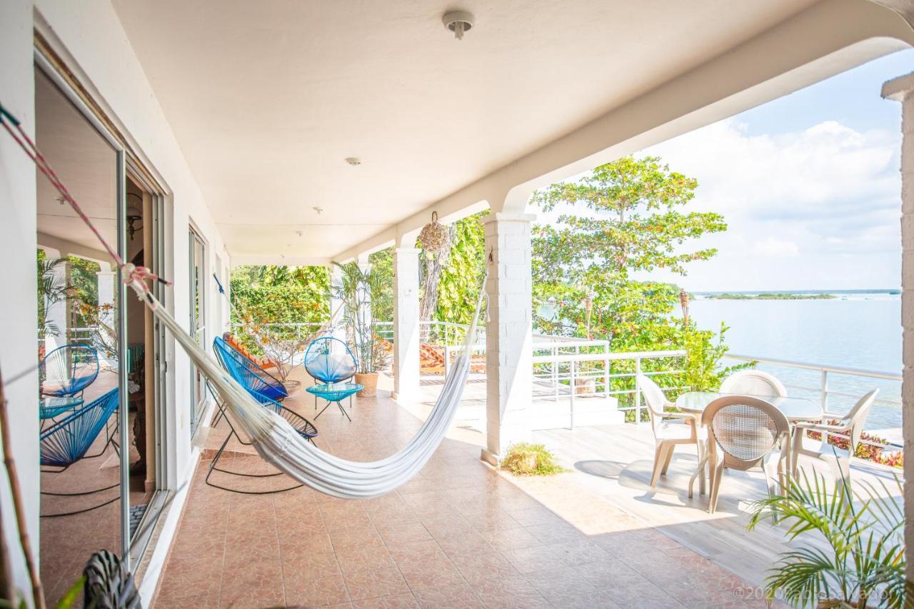 Casa Sol y Luna Bacalar Bed and Breakfast Exterior foto